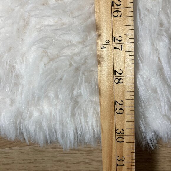 Cato Women's Long Open White Fuzzy Soft Vest with Silky-Like Lining, sz. Small - Picture 7 of 9